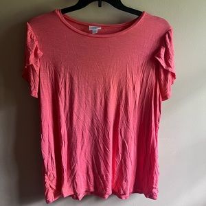 Salmón pink Lularoe Olive.  2XL.  So soft and comfy.  Flutter sleeve.